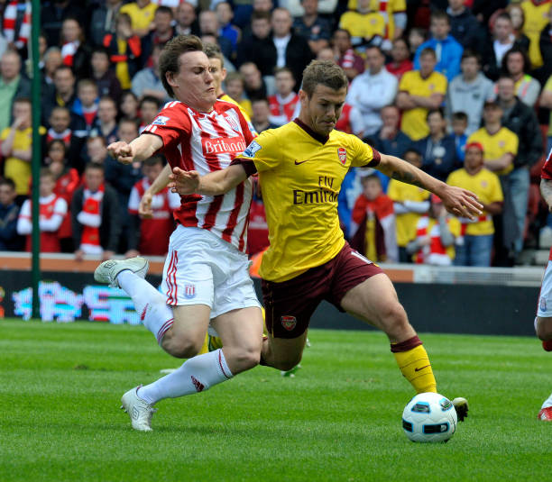 得尤为吃力 得尤为吃力